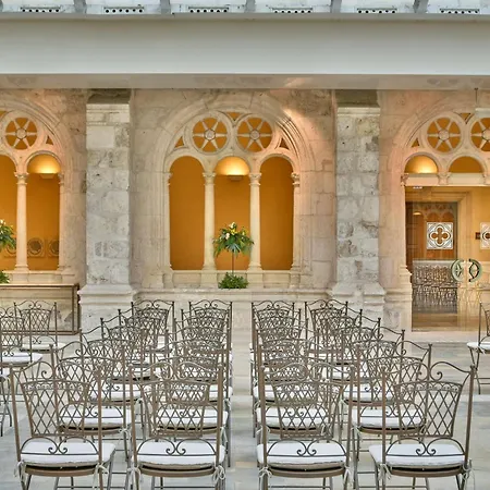 호텔 Nh 콜렉션 팔라시오 데 부르고스 4*