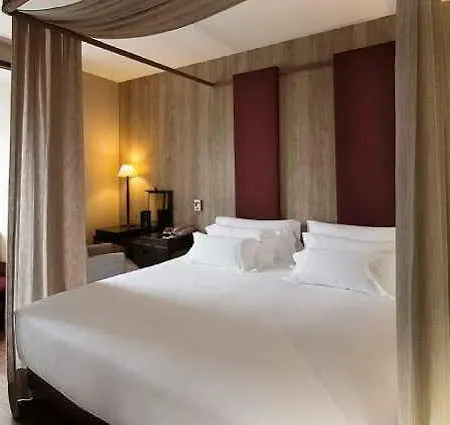 Nh Collection Palacio De Hotel Burgo